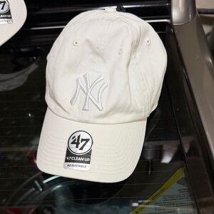 47 Brand White NY Yankees Cap